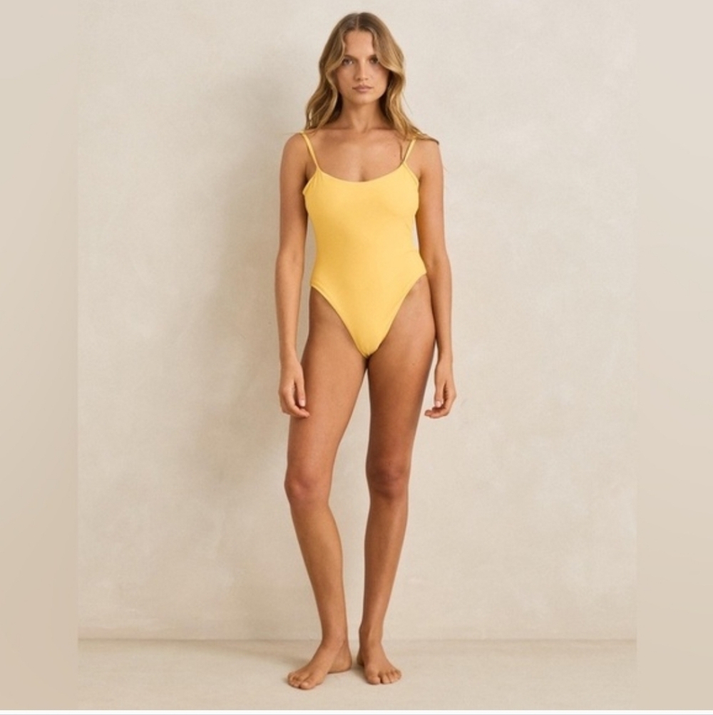 NEW Rhythm Classic One-Piece Swimsuit-Size Large.